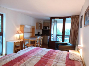 Confortable studio 2* avec balcon, double exposition et parking, proche du centre de Brides-les-Bains - FR-1-512-108